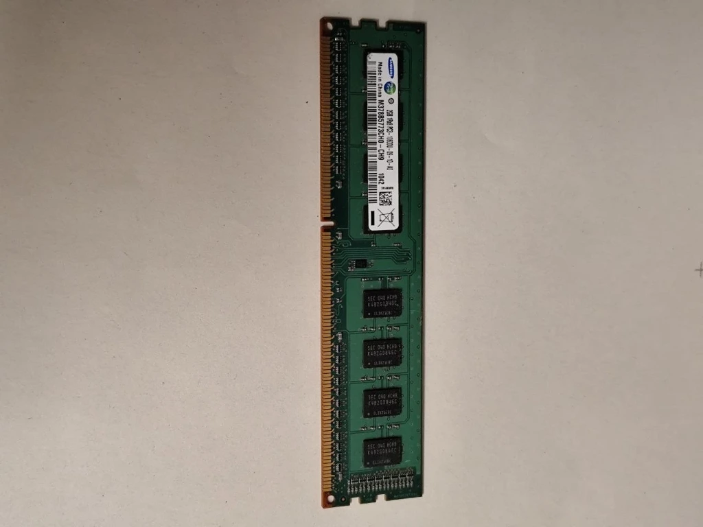 DDR3 UDIMM Samsung 10600 2GB